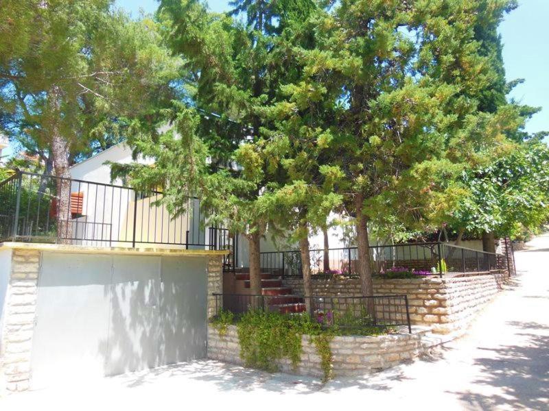 Holiday Home Oleander Žaborić Kültér fotó